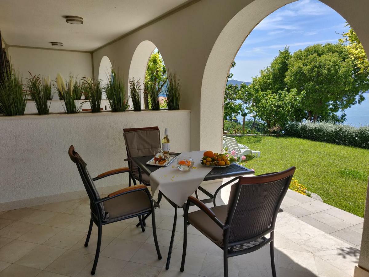 Guest House Burin Mlini Exterior photo